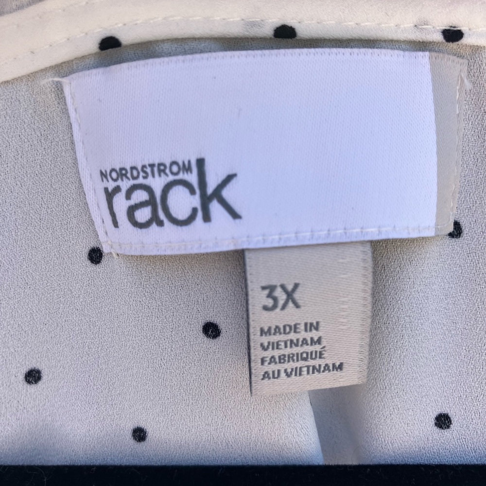 NWT Nordstrom Rack Ruffle Sleeveless White Pokadot Button Up Shirt - Picture 4 of 5